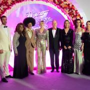 La Principessa Charlene, Beatrice Borromeo e Charlotte Casiraghi splendide al Ballo della Rosa