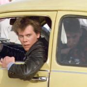 Kevin Bacon torna nel liceo del film Footloose: il video