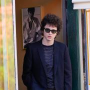 Timothée Chalamet sul set del film dedicato a Dylan: il video