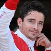 Charles Leclerc tra i tedofori a Monte Carlo