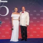 A Monte Carlo i sorrisi della Principessa Charlene e la musica di Jamiroquai per il 75° Gala della Croce Rossa Monegasca