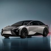 Lexus e Radio Monte Carlo alla  81. Mostra Internazionale D'Arte Cinematografica 