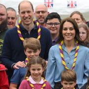 Kate Middleton di ritorno: gioca felice con i figli nel week end