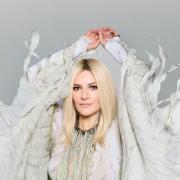 Laura Pausini ospite di Radio Monte Carlo