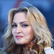 Madonna presenta la prima canzone della figlia Estere. Il video
