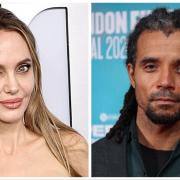 Angelina Jolie felice con il rapper Akala