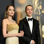 Angelina Jolie felice con il figlio Knox