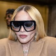 Madonna presenta il nuovo album con l'aiuto di 3 dei suoi figli