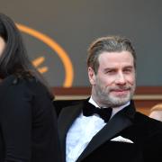 John Travolta: l'incredibile tradizione che vede l'attore protagonista del carnevale in Brasile