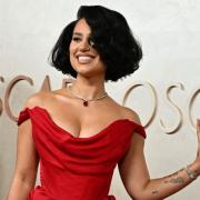  Raye, Lisa e Doja Cat nel tributo a James Bond: il video