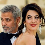 Amal Clooney non approva il nuovo look del marito