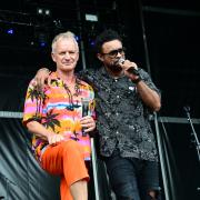 Sting e Shaggy: il divertente dialogo sullo Yoga