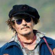 Johnny Depp e Ringo Starr suonano insieme per un progetto di beneficenza