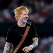 Ed Sheeran suona Piccola Stella con Ultimo. Il video