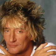 Rod Stewart pubblica il suo primo album con le sue hit da solista