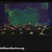 Vegetable Orchestra: l'orchestra che suona con carote fresche, porri, zucche, ravanelli e molti altri ortaggi. Il video