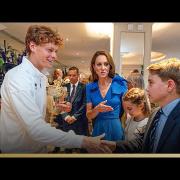 Sinner incontra Kate Middleton che esclama: Sei un'ispirazione per tutti! Il video