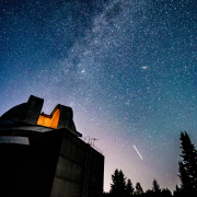 La cometa 3I/ATLAS è una sonda aliena? L’ipotesi di un fisico