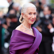 Helen Mirren: “Ho 80 anni e non voglio etichette, sono solo viva”