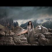 Laura Pausini: guarda il video di La mia storia tra le dita