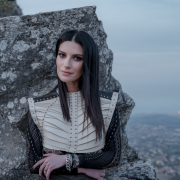 Laura Pausini ospite di Radio Monte Carlo