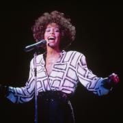 Whitney Houston torna "in concerto" grazie all'Intelligenza Artificiale