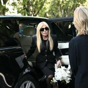 Il diavolo veste Prada 2: anche Donatella Versace nel film. Le foto