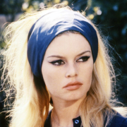 Brigitte Bardot ricoverata da 3 settimane in ospedale