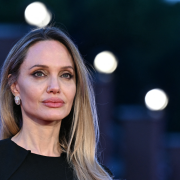 Angelina Jolie visita i bambini dell'ospedale pediatrico Bambino Gesù di Roma