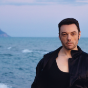 Tiziano Ferro ospite di Radio Monte Carlo