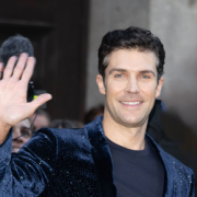Roberto Bolle riceve la laurea honoris causa e si commuove. Il video