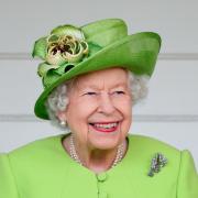 Regina Elisabetta: in arrivo una mostra grandiosa dedicata ai suoi abiti