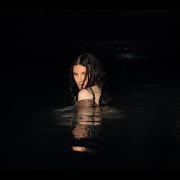 Laura Pausini: guarda il video di Ritorno ad amare con l'omaggio a Freddie Mercury