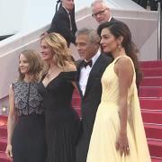 George Clooney, Amal e Julia Roberts conquistano il red carpet di Cannes
