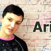 Arisa ti invita a non abbandonare gli animali: guarda il video