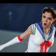 La pattinatrice russa conquista il web con il costume da Sailor Moon