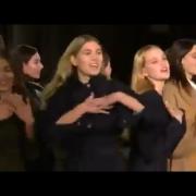 George Michael: il tributo durante la sfilata di Stella McCartney