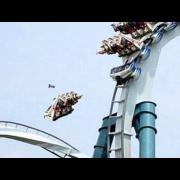 VIDEO: 8 drammatici incidenti sulle montagne russe 