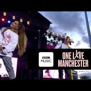 Don't Look Back In Anger:  i Coldplay e Ariana Grande cantano la canzone degli Oasis al concerto di Manchester