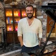 Cesare Cremonini, 24 anni fa usciva “Squèrez…?”: il suo ricordo