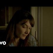 Carla Bruni – Quelqu’un m’a dit