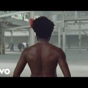 Ma perché il video  di Childish Gambino fa discutere tanto? Ecco il motivo...
