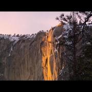 Yosemite: il video della spettacolare “cascata di fuoco”