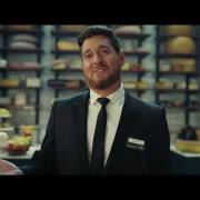 Michael Bublé: ecco l'albero di Natale che si illumina solo cantando le sue canzoni