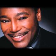 George Benson - Kisses In The Moonlight