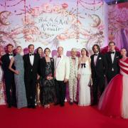 Ballo della Rosa: a Monte Carlo trionfa l'eleganza. E spicca la giovane Alexandra di Hanover