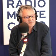 Gianni Poglio.  La vita ti stressa? Ci pensa la musica