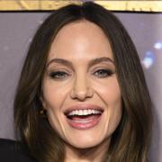 Maneskin: Angelina Jolie entusiasta al loro live di Roma. Il video