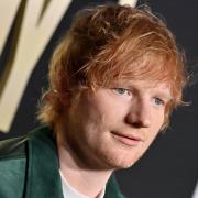 Ed Sheeran ha scritto una canzone per Ted Lasso: il video