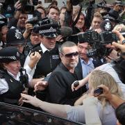 George Michael: il suo ex compagno chiede alla famiglia 16.550 euro